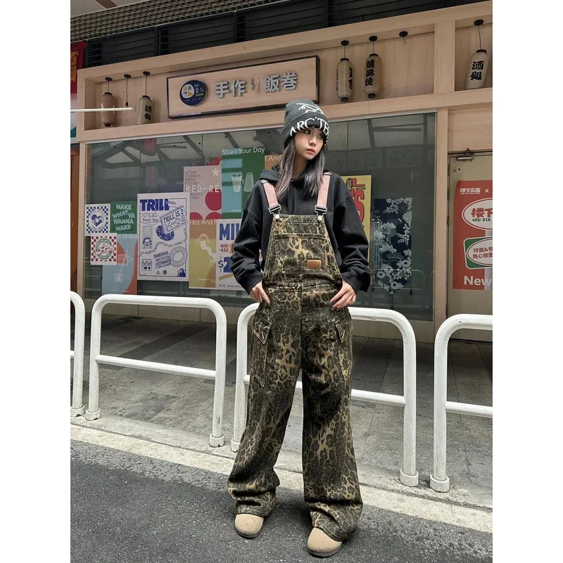 Combinaisons en Denim imprimé léopard pour femmes, Streetwear rétro, jambes larges, pantalon de vadrouille droit, multi-poches, barboteuse en Denim décontractée