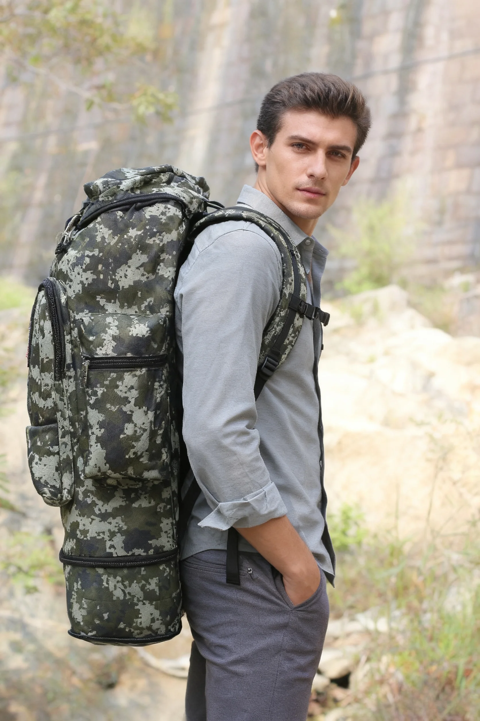 戦術的な釣り用バックパック、狩猟用ギアオーガナイザーバッグ、アウトドアクライミング、キャンプ、ハイキング、トレッキングバッグ、大型旅行用荷物リュックサック