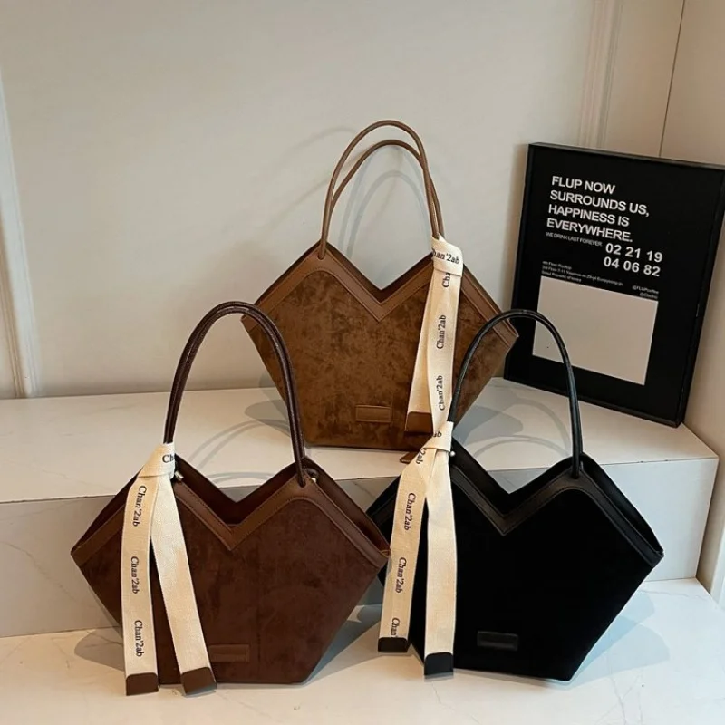 

Элегантная женская сумка через плечо, кожаная сумка через плечо для ежедневного использования, известная дизайнерская сумка в классическом стиле