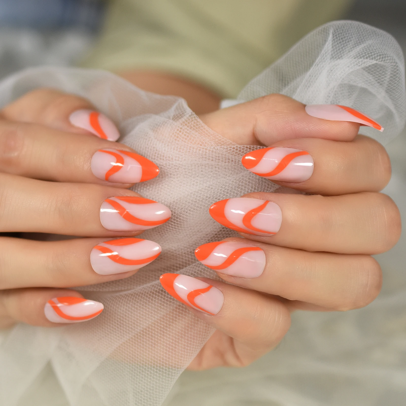 Meidum Size Almond Shape Twist Lines Designed Color Top Manicure Reusable Fingernails Press On Nails Tips Datechable Fake Nails