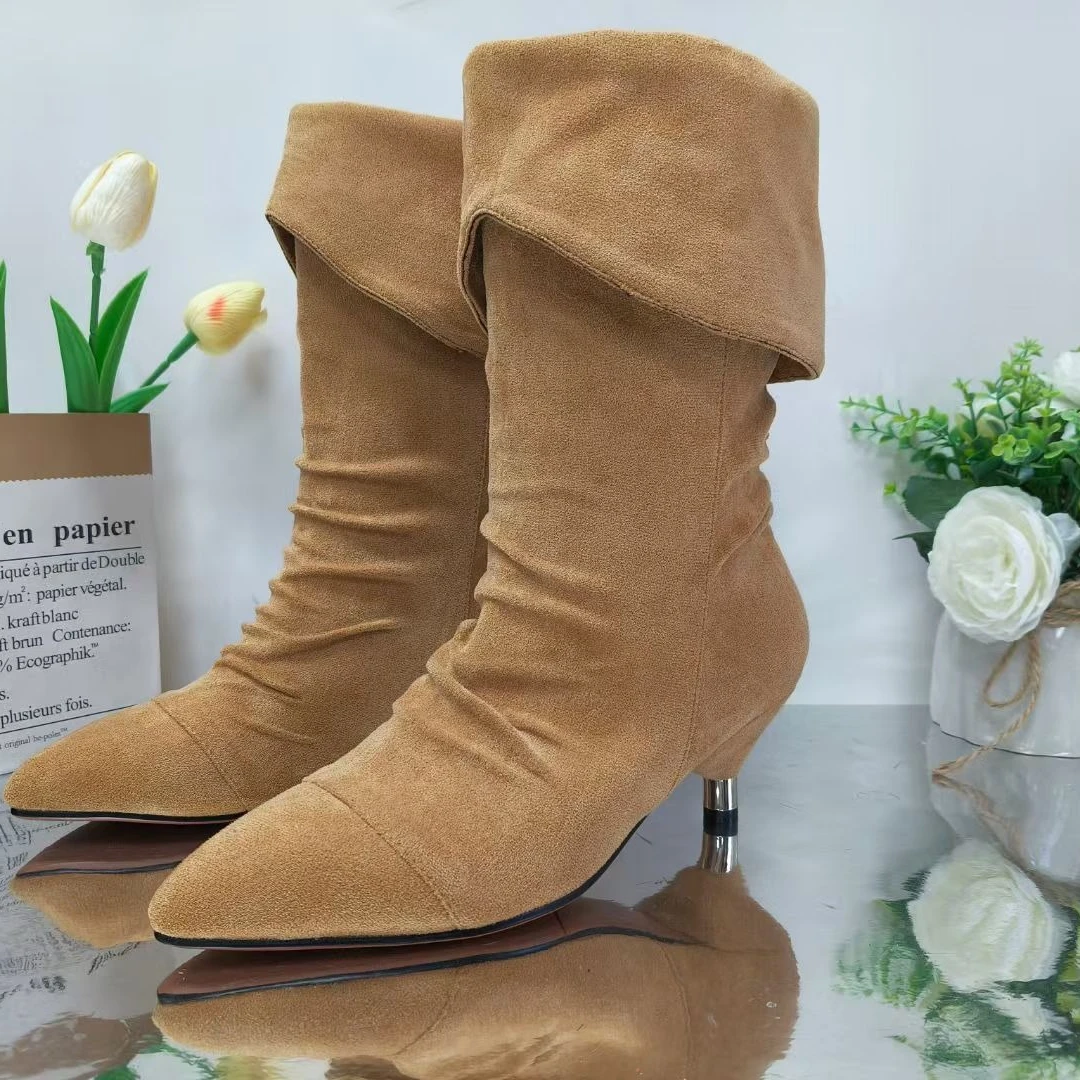 

Новые модные плиссированные замшевые ботинки до середины икры на каблуке с острым концом, сексуальные женские короткие сапоги на низком каблуке с рукавами для банкетов и поездок на работу