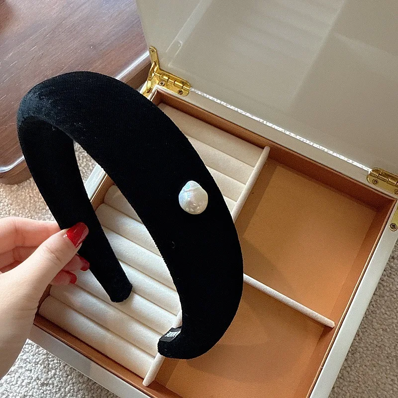 

Elegant Velvet Headband with Pearl Accent
