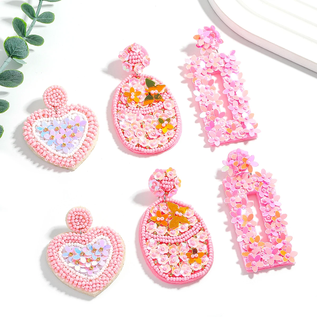 أقراط مطرزة بالأرز الحلو لعيد الحب للنساء، أقراط على شكل قلب هندسية ملونة مصنوعة يدويًا، إكسسوارات أذن للحفلات