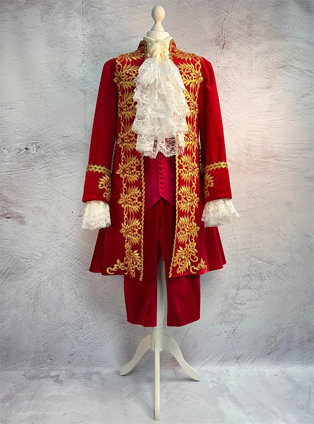 18th Century British Costume Men Victorian Royal Prince Gentleman Costume 1700s Versailles Costume Venetian Masquerade Ball Gown