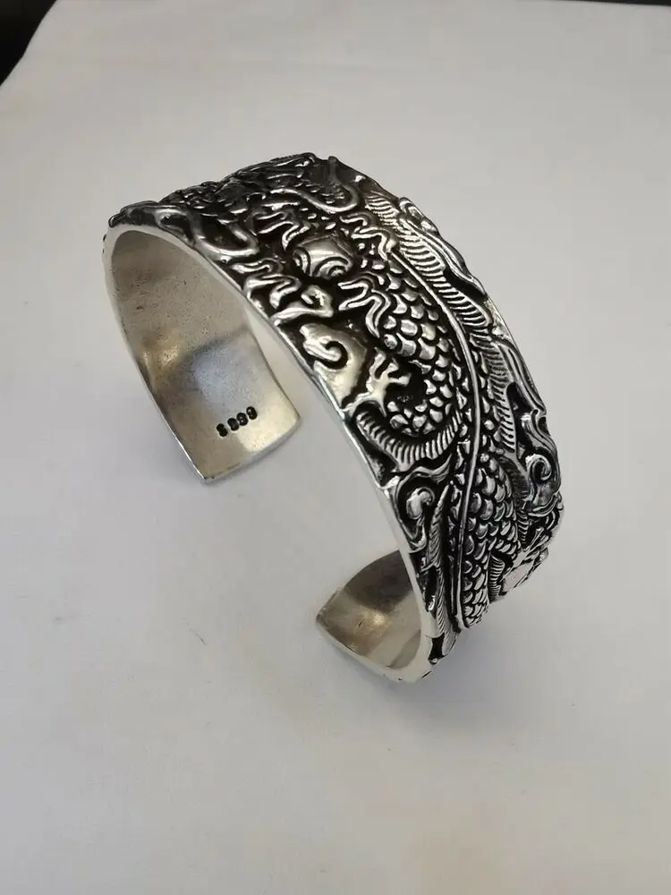 Exquisite Old Chinese Tibet Silver Handcarved Dragon Bracelet