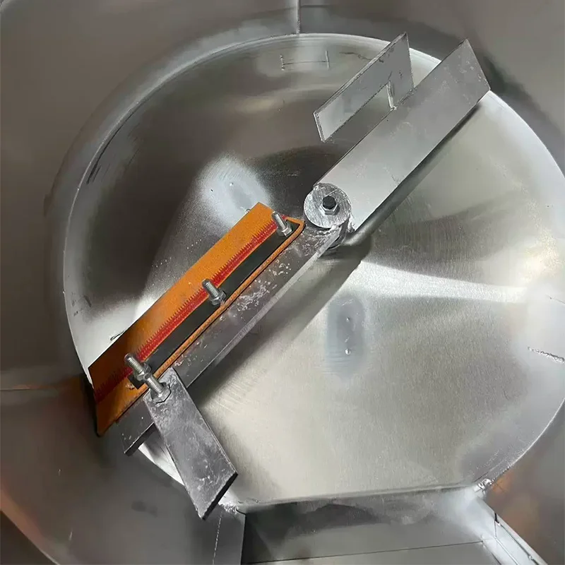 Feed Mixer—Designed for Livestock Farms—Dual-Purpose Dry/Wet Mixer for Powdered Feed, Extruded Pellets, Forage(Customized)