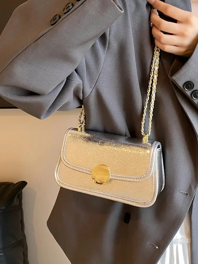 

Fashion Silver Chain Underarm Bag For Women New Popular Versatile Crossbody Bag Magnetic Buckle Single Shoulder Small Square Bag
