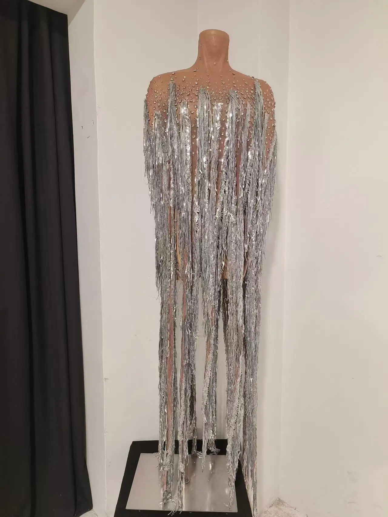 Robe longue transparente à franges sophistiquée et fluide, tenue de soirée scintillante, costume de célébrité sexy pour soirée, scène de chanteuse, boîte de nuit