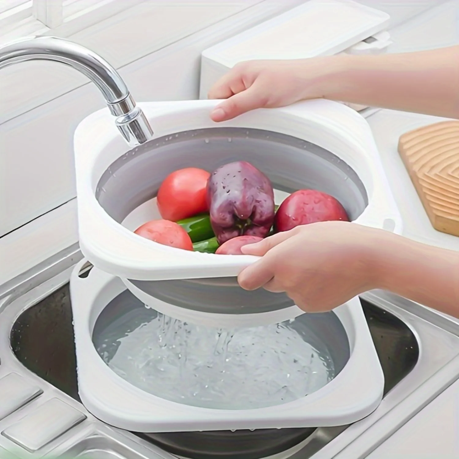 Foldable Multifunctional Colander Hanging Drain Basket, Large Capacity Fruit and Vegetable Strainer Basin, Made of Durable Polyp