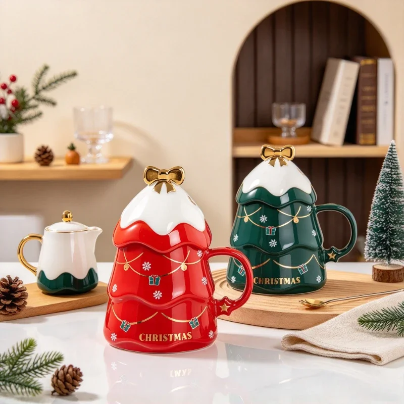 500ml Red Christmas Tree Ceramic Mug with Lid, Glazed Coffee Cup with Fired Decal Finish and Smooth Rim for Holiday Gift Giving