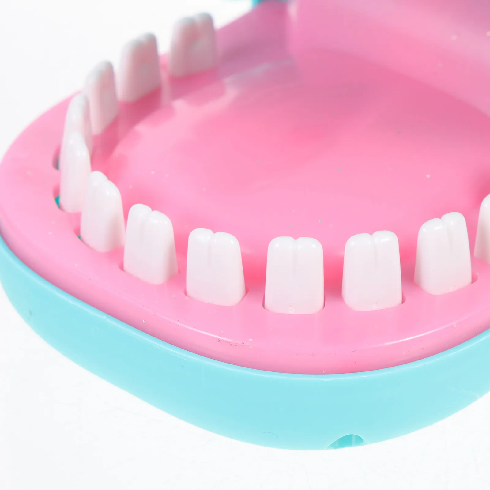 

Игра «Динозавр, кусающий палец»: креативная, забавная, шуточная игра с зубами, подарок для детей на вечеринку, семейный праздник, день рождения