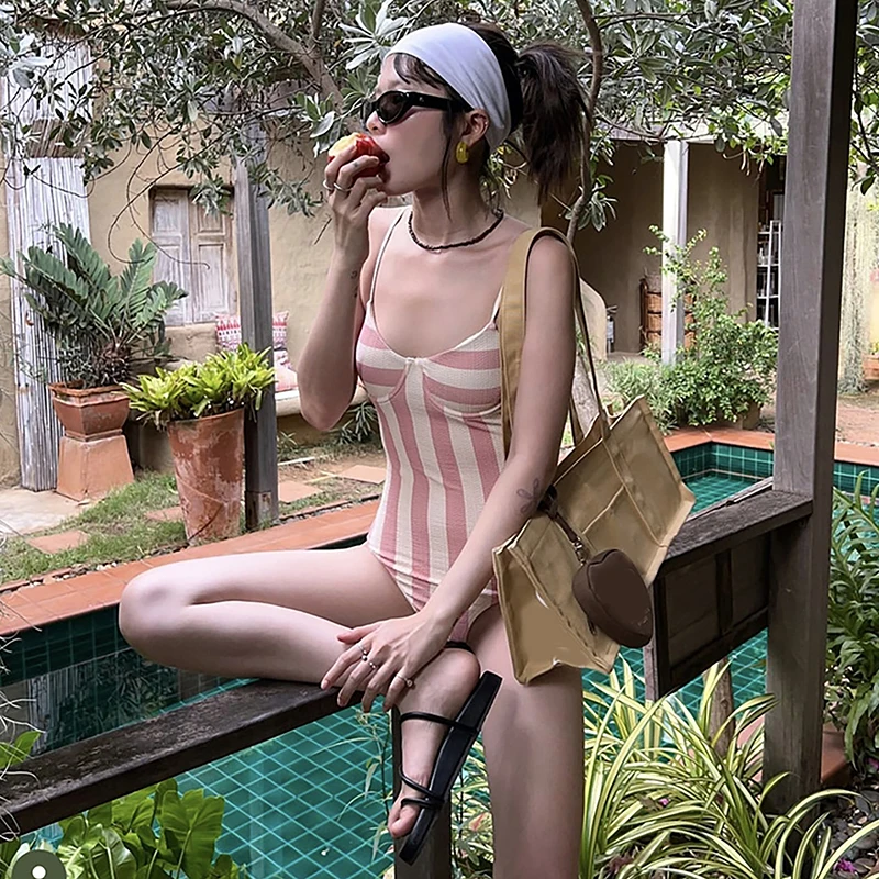 HUA HUA Costume da bagno per donna Costume da bagno sportivo Tuta estiva con petto carino a righe rosa raccolto per le vacanze al mare