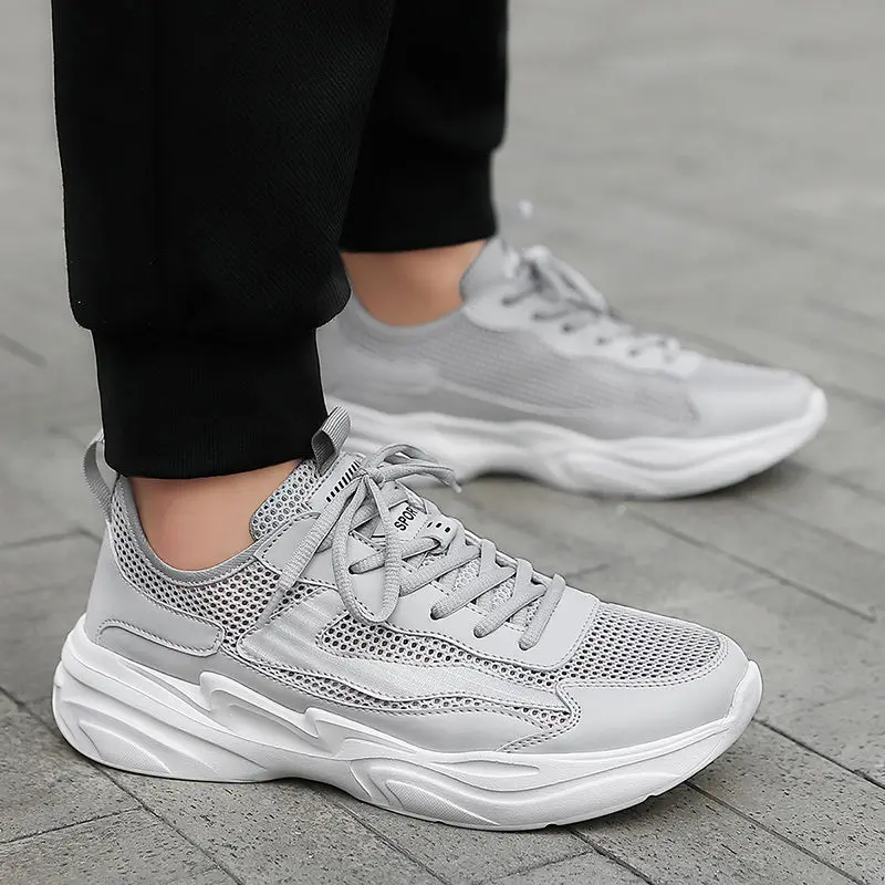 

Мужские повседневные кроссовки для бега Серые теннисные предложения Обувь по акции Унисекс Прогулка Весна и осень Мужская спортивная обувь для спортзала на открытом воздухе