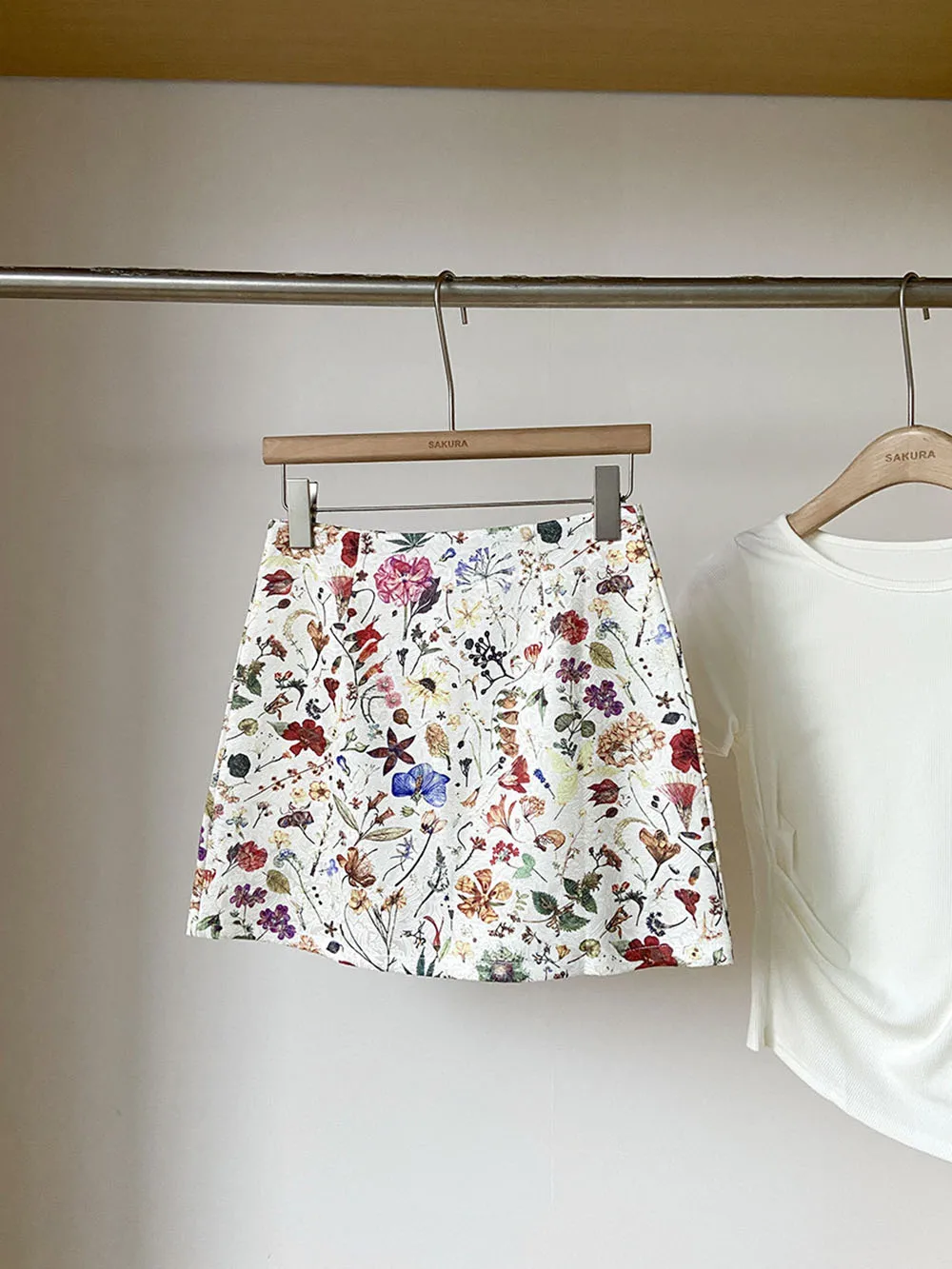 

Summer Hot Sale Retro Printed Denim Half Skirt Classic High Waist A Line Mini Skirt Stylish Trendy Women Casual Daily Streetwear