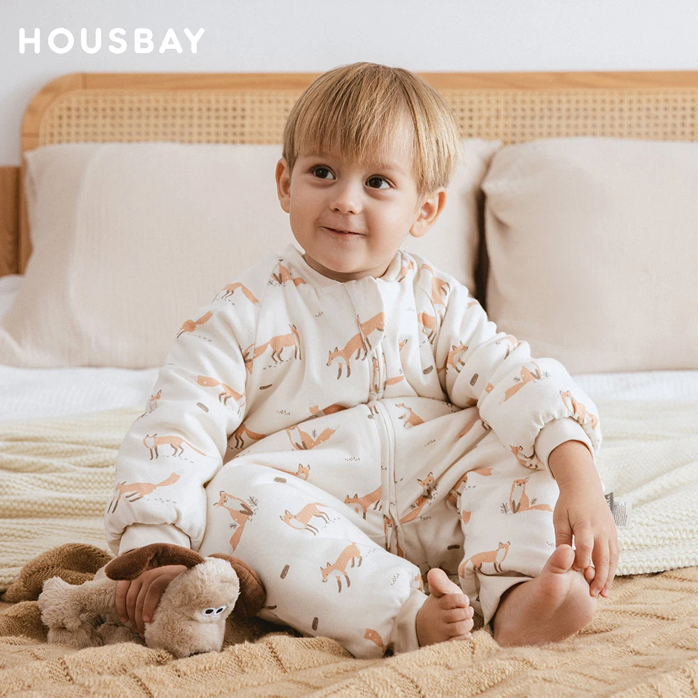 

Baby Sleeping Bag 100%Cotton Material Warm In Autumn And Winter Without Being Bulky With Foot Cover Design To Prevent Kicking
