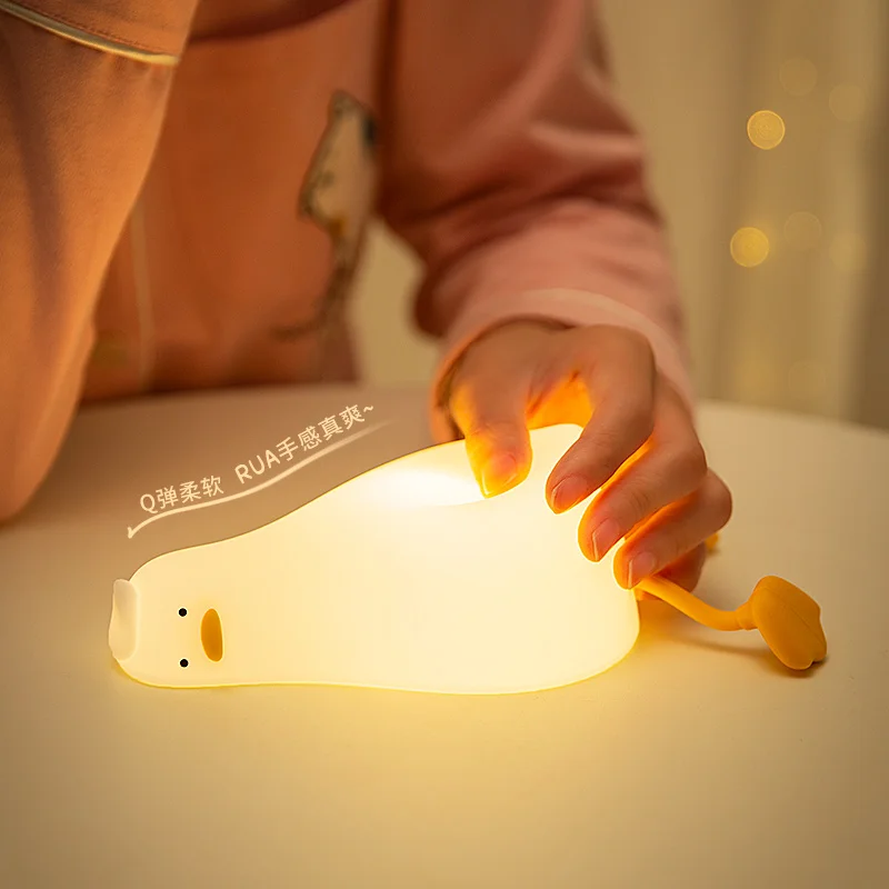 USB recarregável Night Light, Lying Duck LED Lights, Silicone Patting Lamp, Lâmpada de cabeceira, Decoração de Natal, Presente da criança