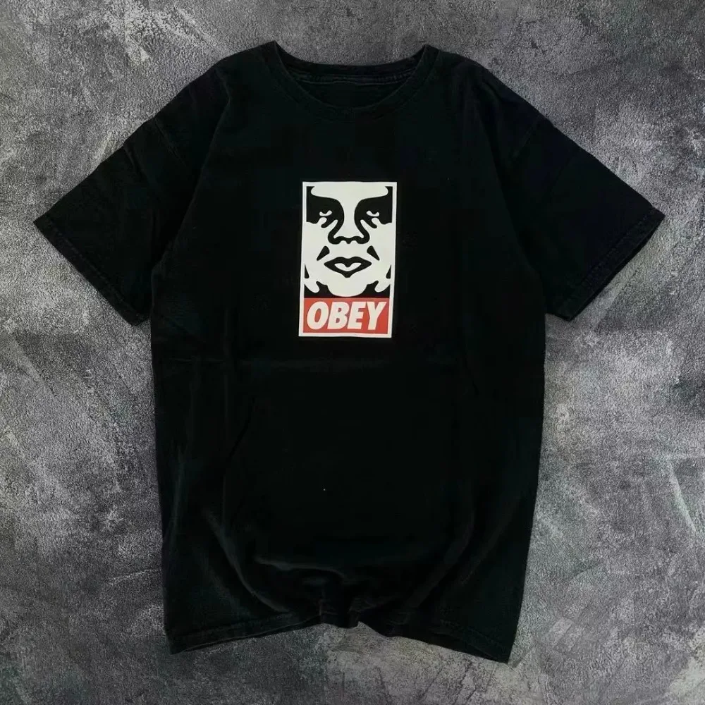 2025 أحدث الكلاسيكية عالية الجودة تي شيرت مطبوع العلامة التجارية تي شيرتات قصيرة الاكمام الملابس مصمم تي شيرت السيدات الفاخرة الأعلى الإضافية