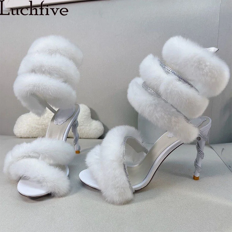 

2023 New Luxury Plush High heel Sandals Woman Black White Fashion Week Runway Dance Party Shoes Summer Hairy Fur Sandals Women