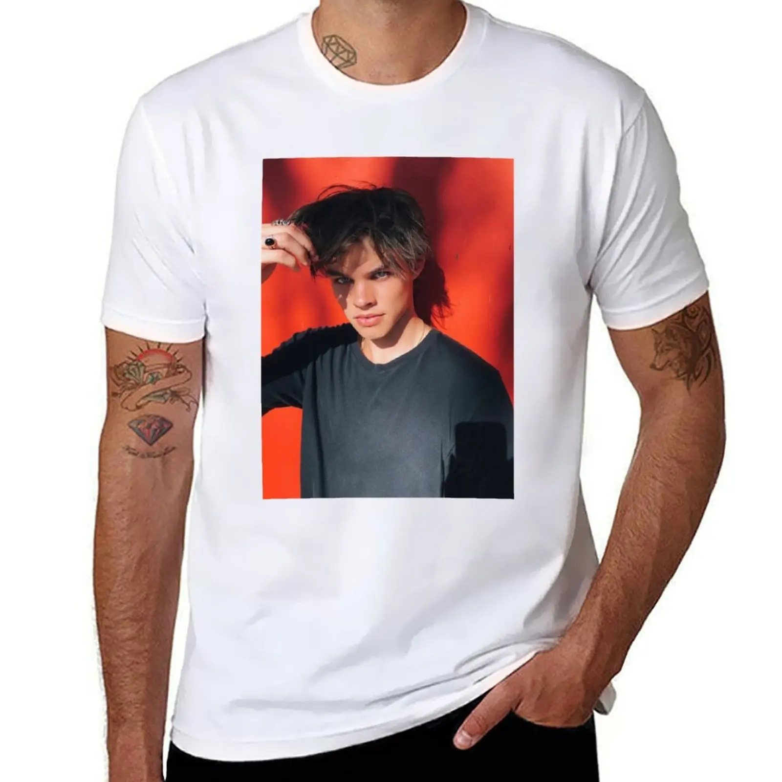 Curran Walters T-Shirt man t shirts for men casual anime t shirts oversize T-Shirt