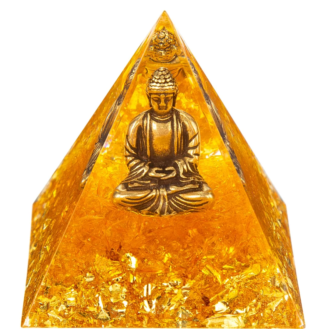 1pc mini estátua de buda, pequeno buda bonito em pirâmide de cristal orgone, ornamento de pirâmide estátua de buda resina de cascalho