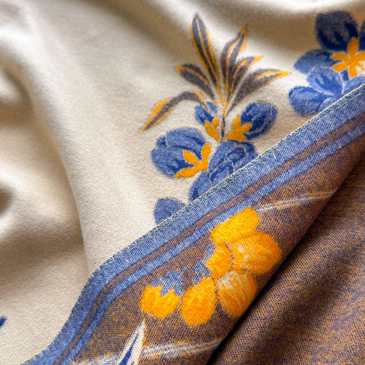 Warmer Schal aus Kaschmirimitat für Damen, Umhang im Ethno-Stil, modische Schals, Blumendruck, kältebeständiger und winddichter Schal – Detail 11