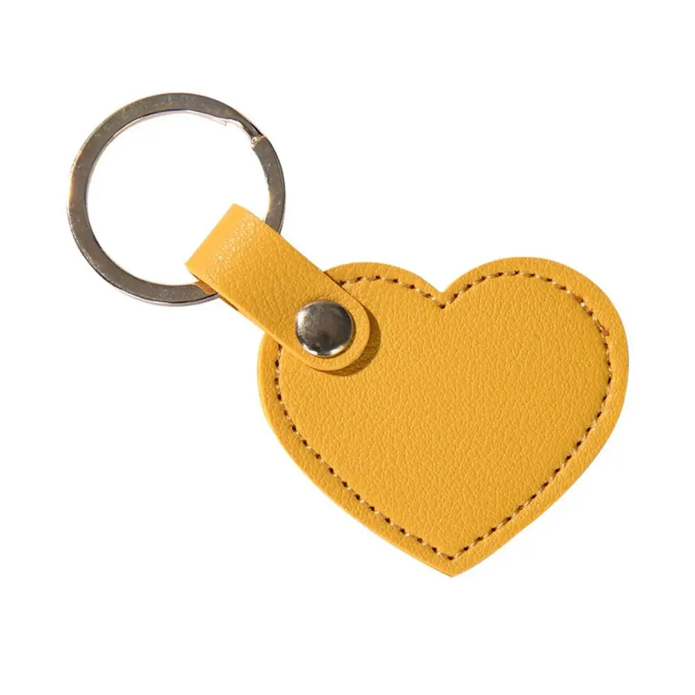 

Классический кожаный брелок для ключей в форме сердца, модный простой брелок-сердце из розового ПУ, красочный кулон для пары