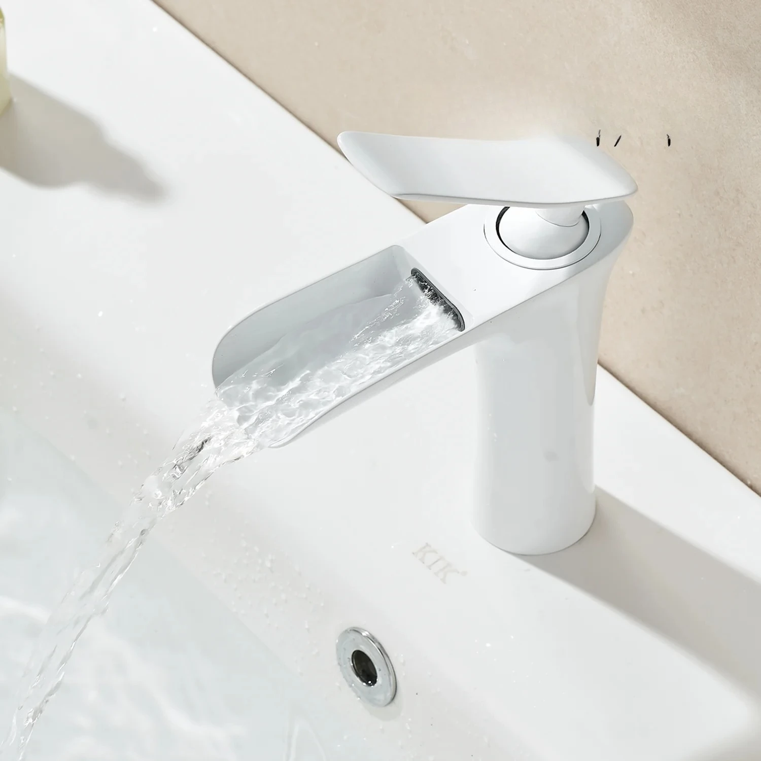 

Creamy wind white creative minimalist all copper waterfall faucet toilet bathroom wash basin hot and cold faucet