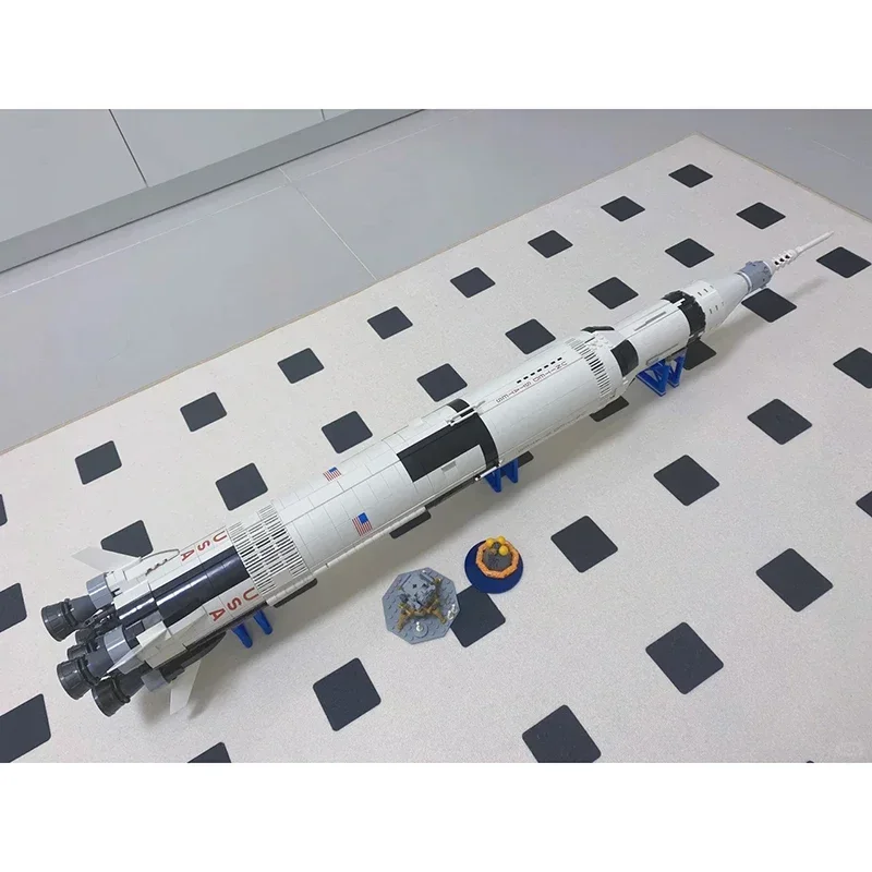 Creive MOC Apollo Saturn V Building Blocks Modello Spazio Razzo Assemblaggio Mattoni Giocattoli Compleanno Regali Di Natale Per Il Capretto Ragazzo Adulto