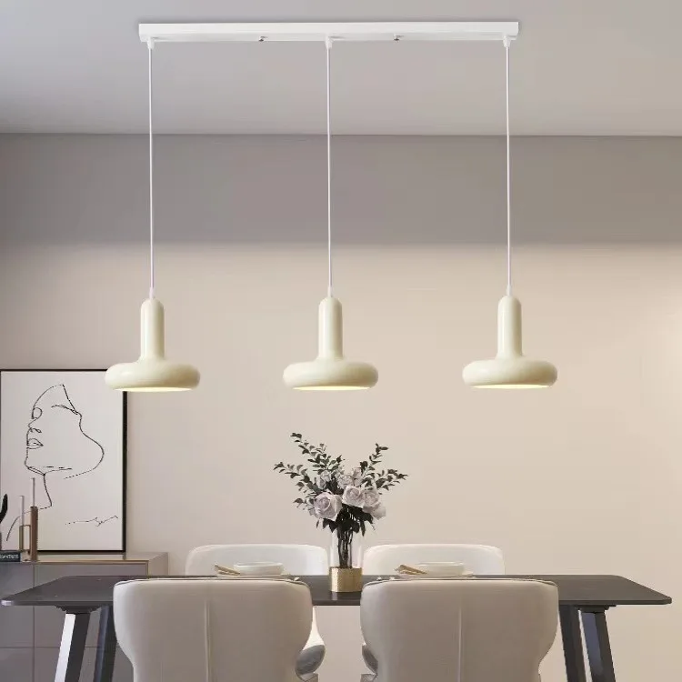 Bauhaus Restaurant Pendant Lights Nordic Medieval Designer Three-head Dining Table Bar Lamp Retro Bedroom Bedside Chandeliers