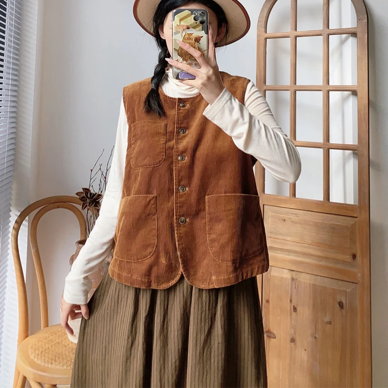 Johnature 2024 Spring New Japanese Corduroy Sleeveless Vests Casual All Match Solid Color Pockets Women Vests