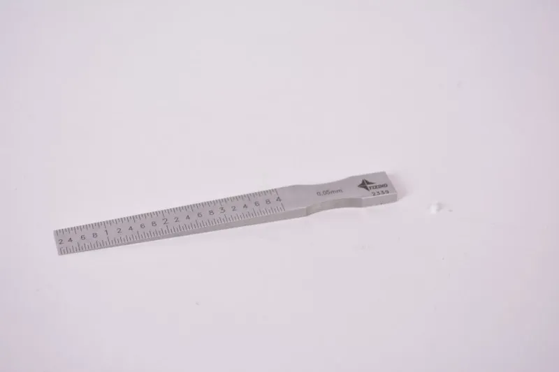

Slope plug gauge With scale lines Direct reading Wedge gauge gap feeler gage Vernier gap ruler stainless steel 0.2-4-6-10-15mm