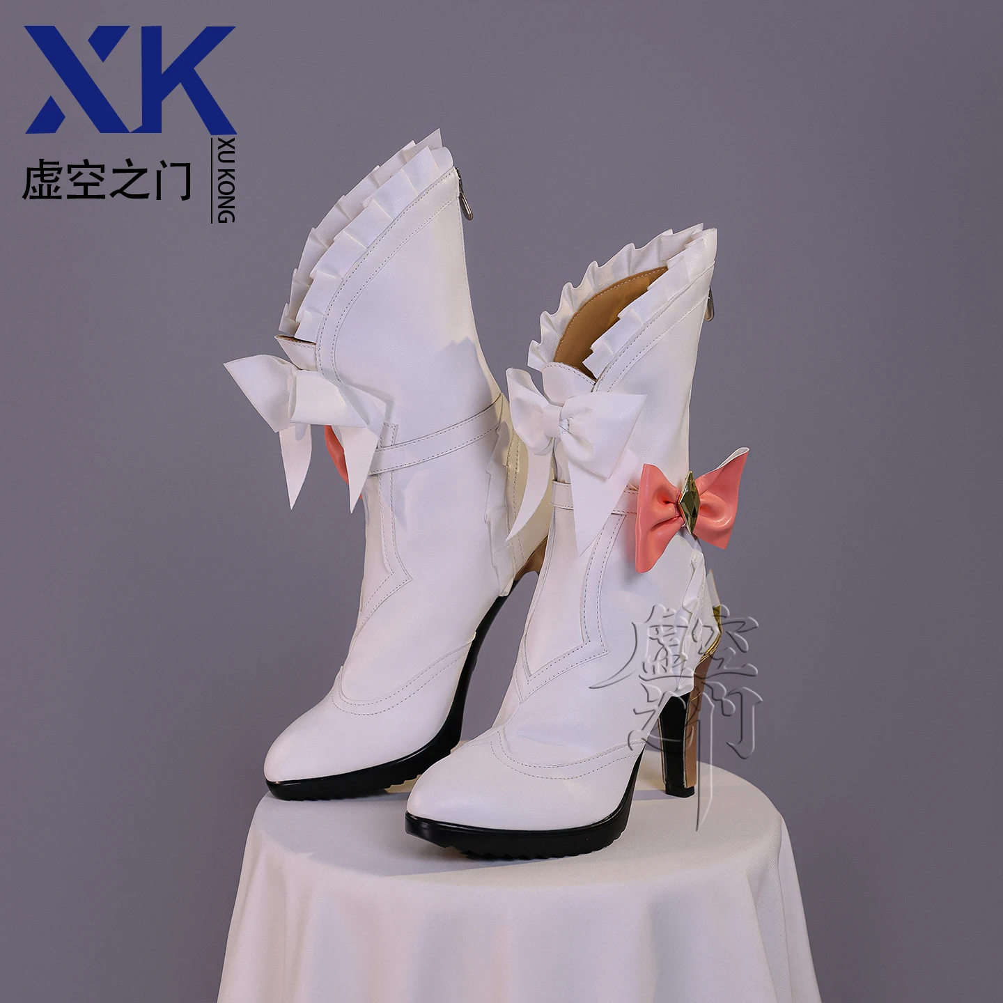 أحذية جينشين إمباكت نيكول رين التأثيرية أحذية أنيمي بيضاء من جلد البولي يوريثان للنساء والفتيات دعائم حفلات الهالوين