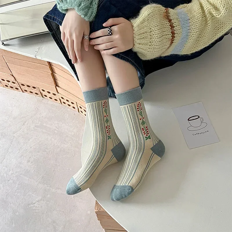 Fashion Harajuku Retro Crew Socks Women Style Vintage Streetwear Women Socks College Style School Girls Cotton Long Socks