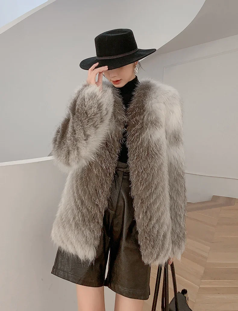 (Fox Beauty) New Light Luxury Style Fox Hair Car Strips Leather Coat for Women's Youth