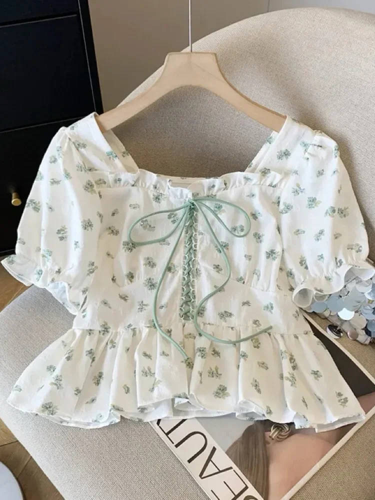 Chemise courte à fleurs coréennes pour femmes, Slim, élégante, douce, manches bouffantes, chemisier d'été décontracté, Sexy, col carré, hauts à lacets, nouveau