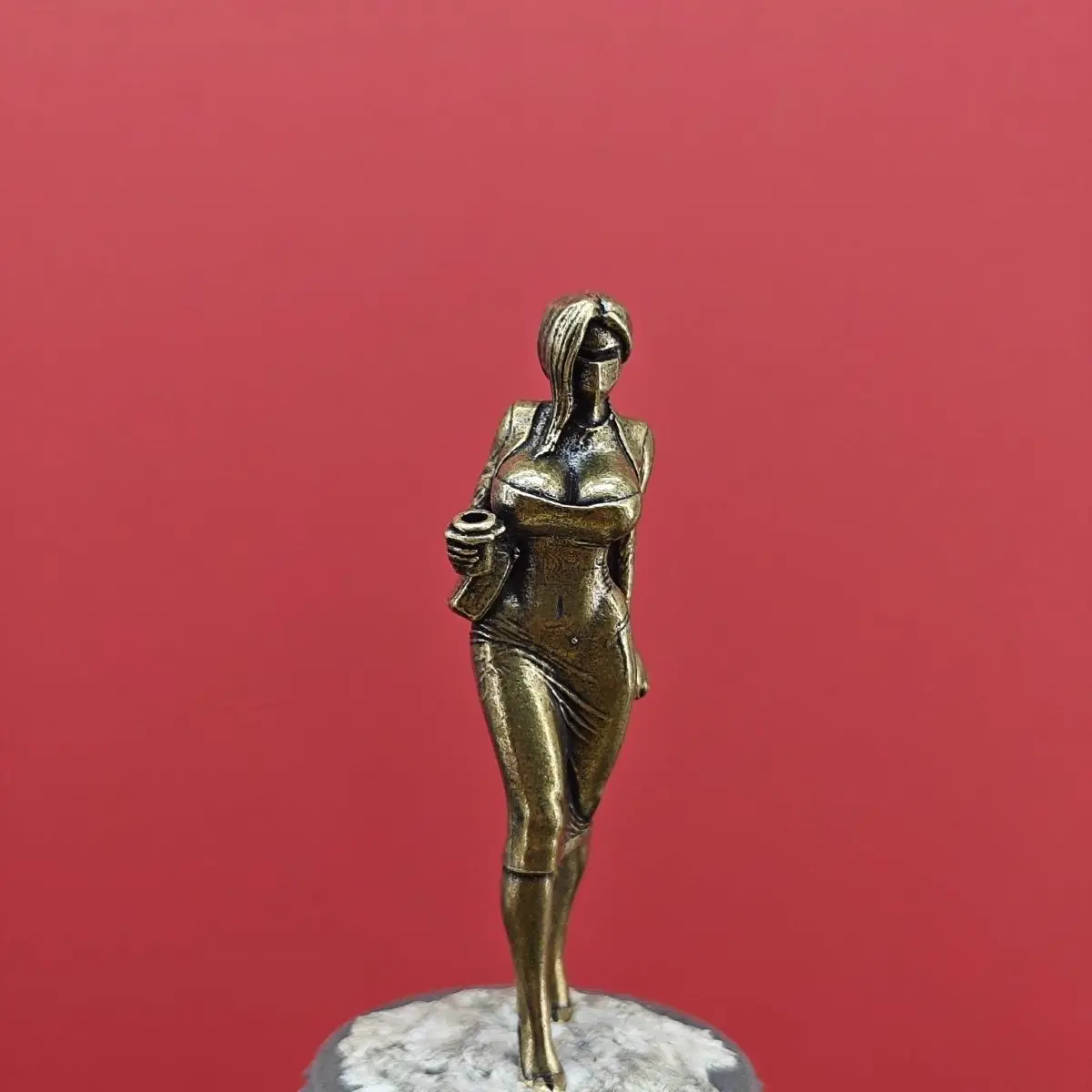 Brass Anime Girl Figurine - Dress Style Miniature Metal Model, Vintage Collectible for Desktop & Home Decor, Ornament Gift