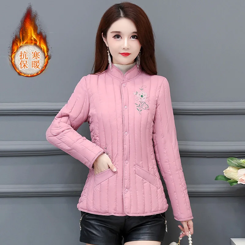 패션 자수 다운 코튼 코트 신상 2025 가을 겨울 벨벳 오버코트 중년 노년 여성 코튼 재킷