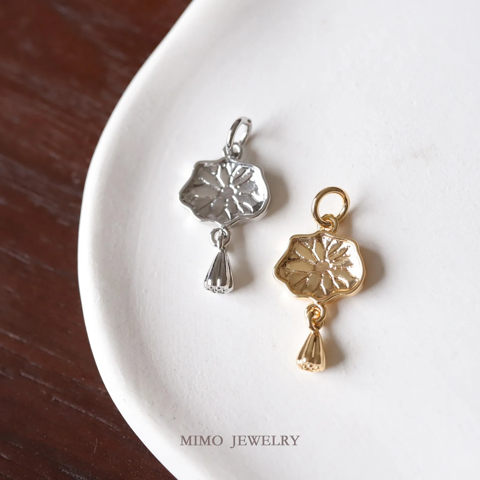 

New Chinese Style Chinese Style Lotus Leaf Lotus Pod Charms Pendant Supplies DIY Hand Brass Gold Plated Accessories 26.6x13.7mm