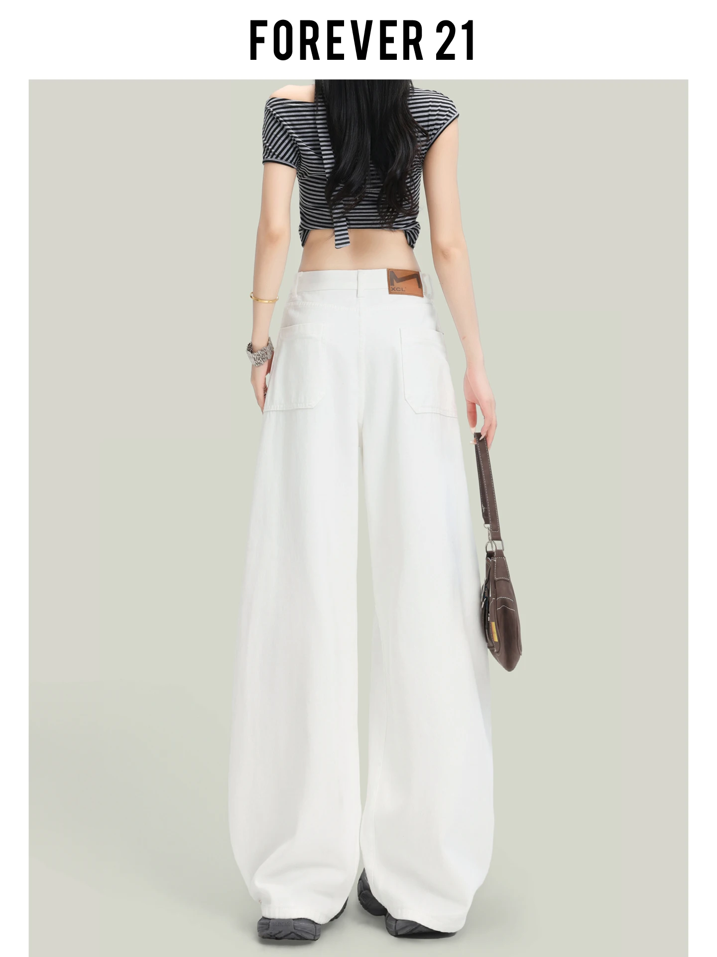 Calça Jeans Branca Feminina de Perna Larga, Solta, Cintura Alta, Efeito Emagrecedor, Forever 21, para Corpo Tipo Pera, Estilo Americano, Casual