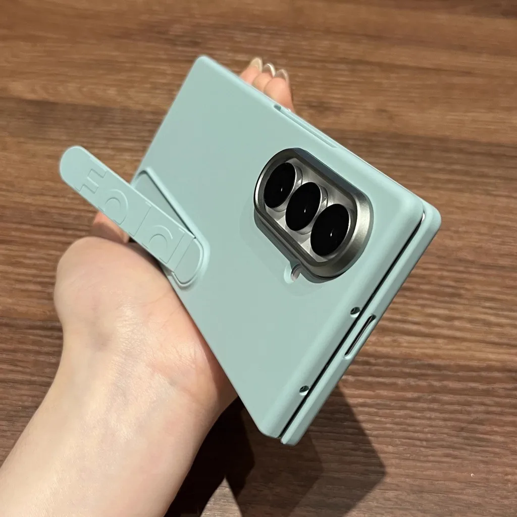 

Wristband Holder Silicone Case For Samsung Galaxy Z Fold 7 fold7 Fold7 ZFold7 5G Hinge Protection Shockproof Cover