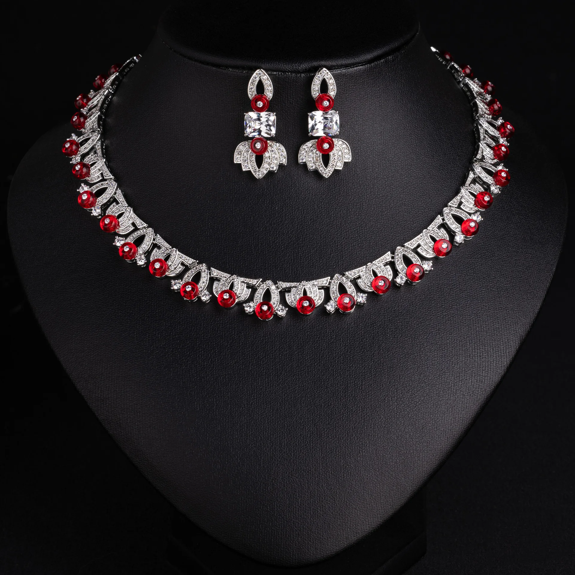 European-American Style Everyday Luxury 2-Piece Necklace and Earrings for Women's Wedding Bridal Ball Travel Jewelry M-1134