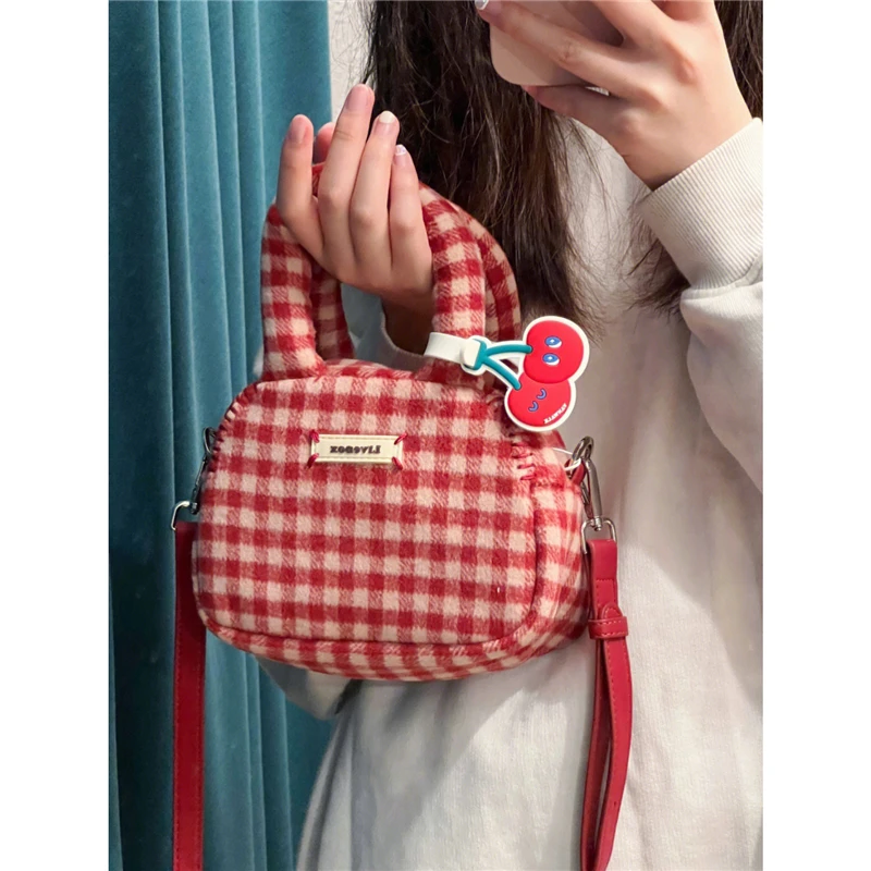 Contrast Color Women\'s Plaid Purse Handbags Fashion Ladies Soft Plush Shoulder Bags Retro Design Female Small Tote Shopper Bag