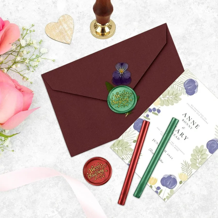 ชุดอุปกรณ์ประทับตราขี้ผึ้ง สุขสันต์วันคริสต์มาส ตราประทับขี้ผึ้ง 10 ชิ้น สีแดงเมทัลลิกและสีเขียว ปืนกาวแท่งขี้ผึ้งพร้อมปากกา เหมาะสำหรับ