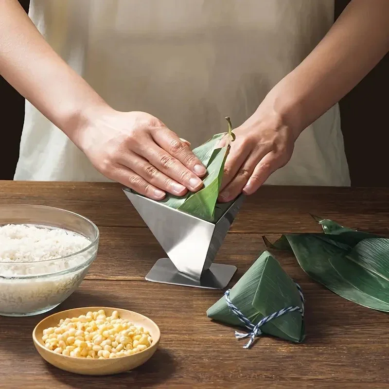 

Dragon Boat Festival Zongzi Mold Sushi Mould Triangle Rice Ball Bento Mould Pastry Mold Baking Mould Kitchen Accessories