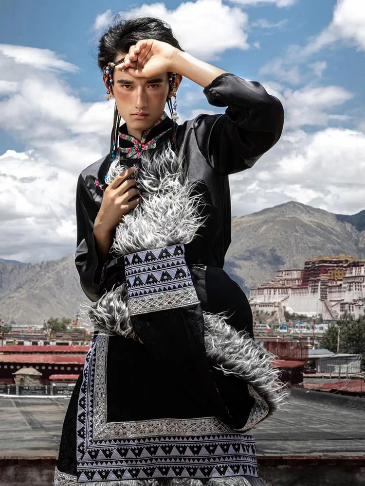 

Trendy Tibetan Men's Long Robe Clothing Travel Photography Ethnic Style New Arrival Autumn Season Ladies Fashion Trend