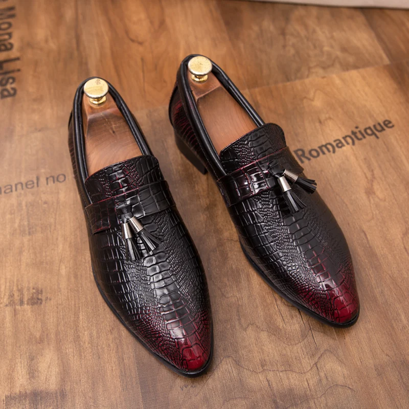 

Дизайнерская обувь Мужская кожаная обувь без шнуровки Zapatos De Hombre Повседневная мужская обувь для взрослых Красные мокасины для вождения Мягкие нескользящие лоферы