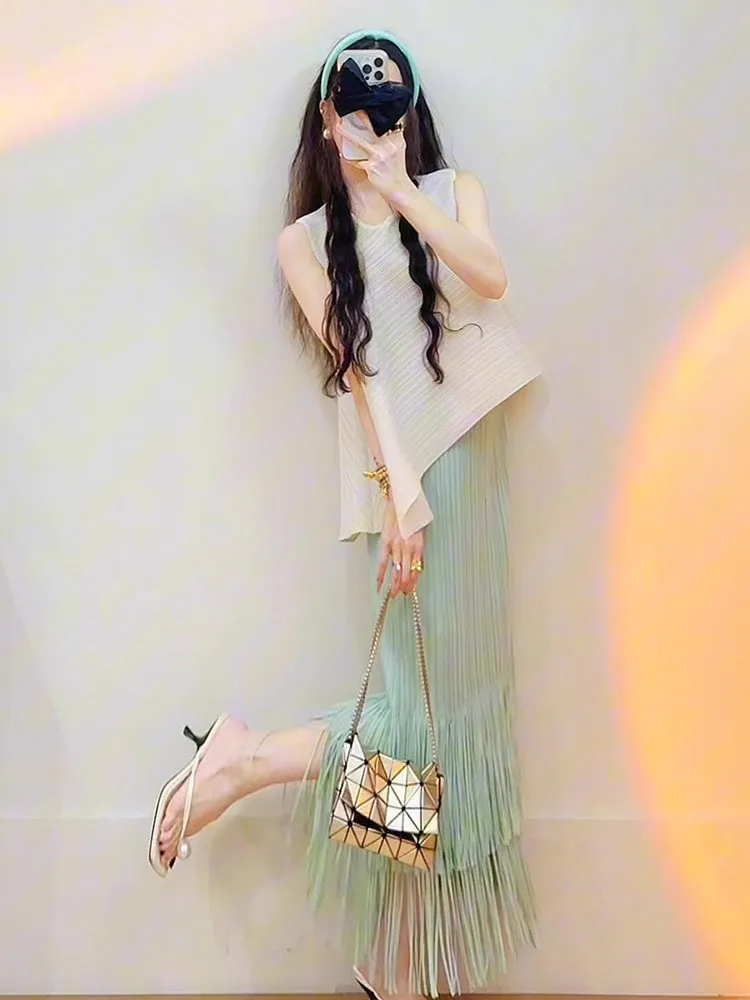 

Three-Part Summer Casual Style Set with Ruffle Splicing Sleeveless round Neck Skirt And Top Breathable Polyester Fabric