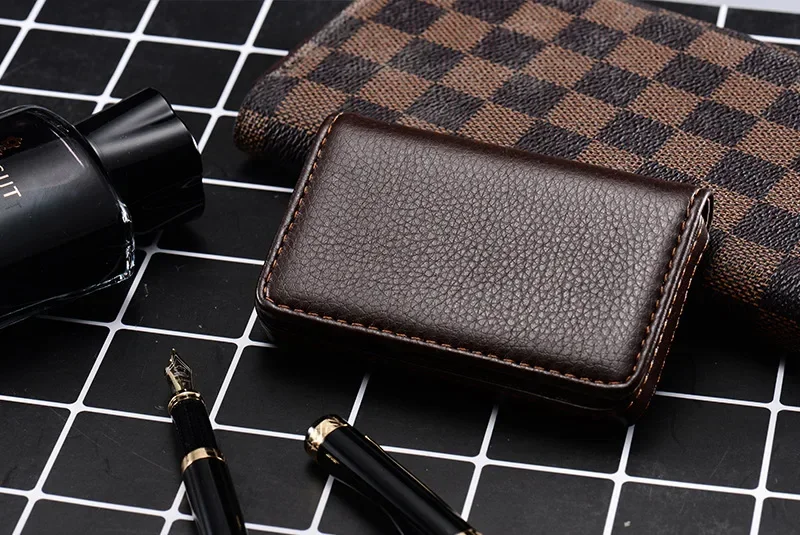 2026 PU-Leder Visitenkartenhalter mit Magnetverschluss Schlanker Taschen-Visitenkartenhalter Große Kapazität Tragbare Kreditkartenhülle – Detail 11