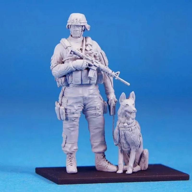 

1/35 Scale Die-cast Resin Figure Assembled Model Kits US K9 with The Handler Miniature Sculpture Unassembled and Unpainted