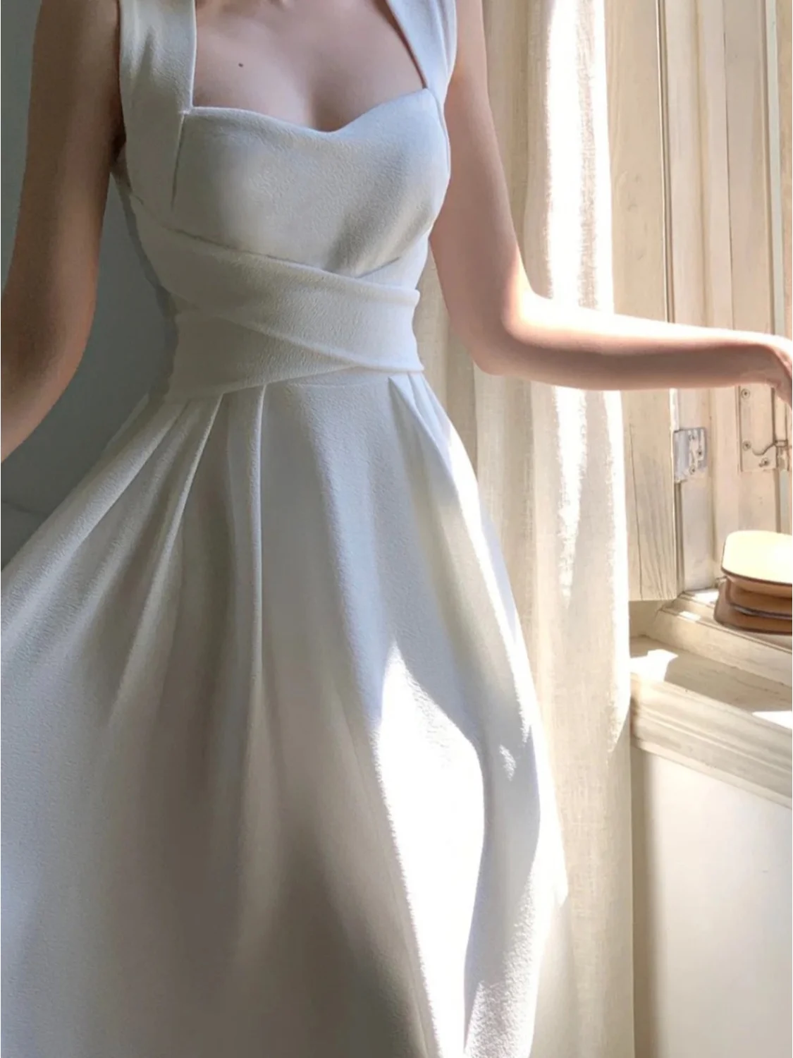 Robe blanche d'été pour femmes, nouvelle jupe trapèze douce, croisée, nouée, taille haute, longue, dr coréen, pour les déplacements, douce, moyenne et élastique